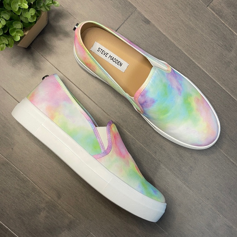 Steve Madden Toshe Tie Dye Slip On Sneaker